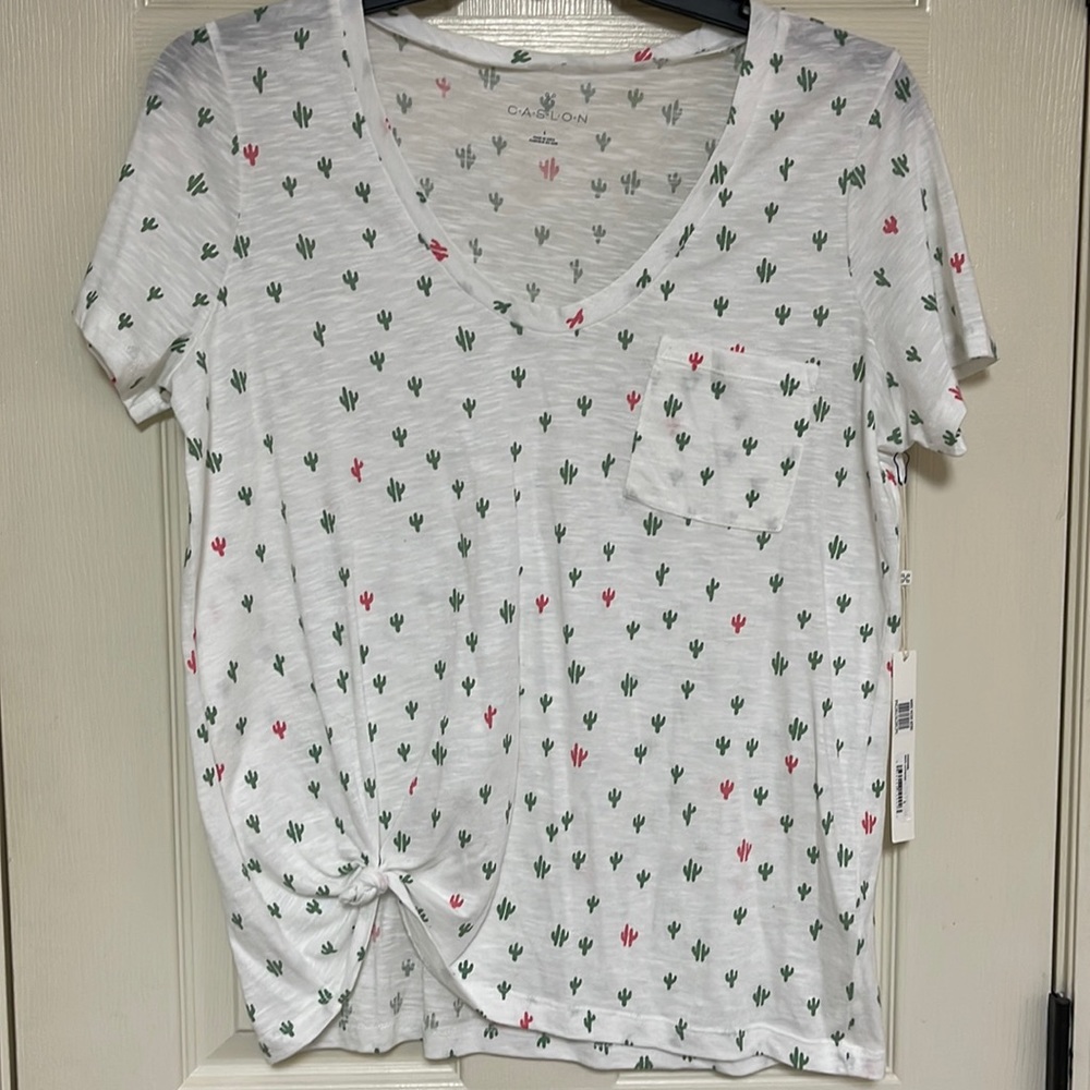 CASLON top. New! Size large. Cactus print.